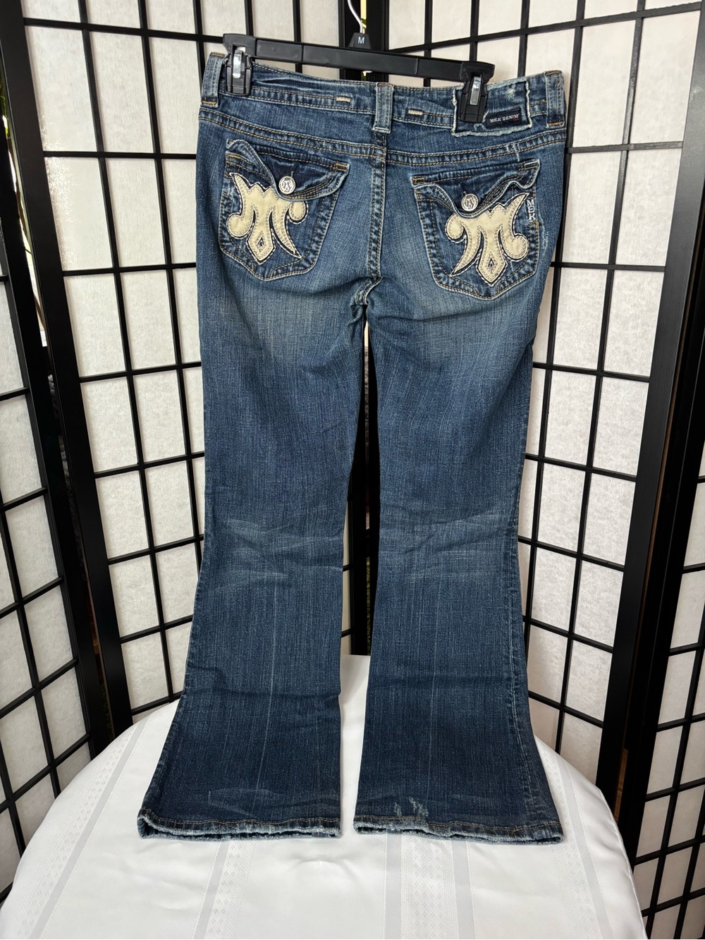 MEK Women's Dark Blue Bootcut Jeans with Embroidered Back Pockets - Size 29x32